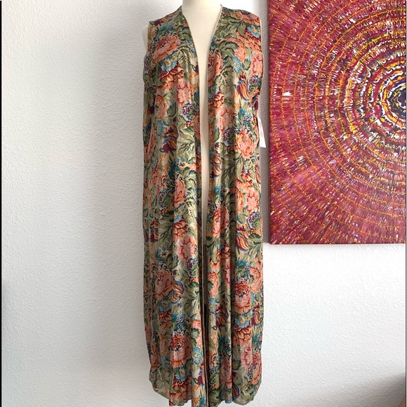 LuLaRoe Sweaters - 🍃LuLaRoe Floral Print JOY Duster